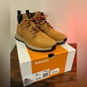 EUC - Men's Timberland Killington Trekker Sneaker Boot - Size 8